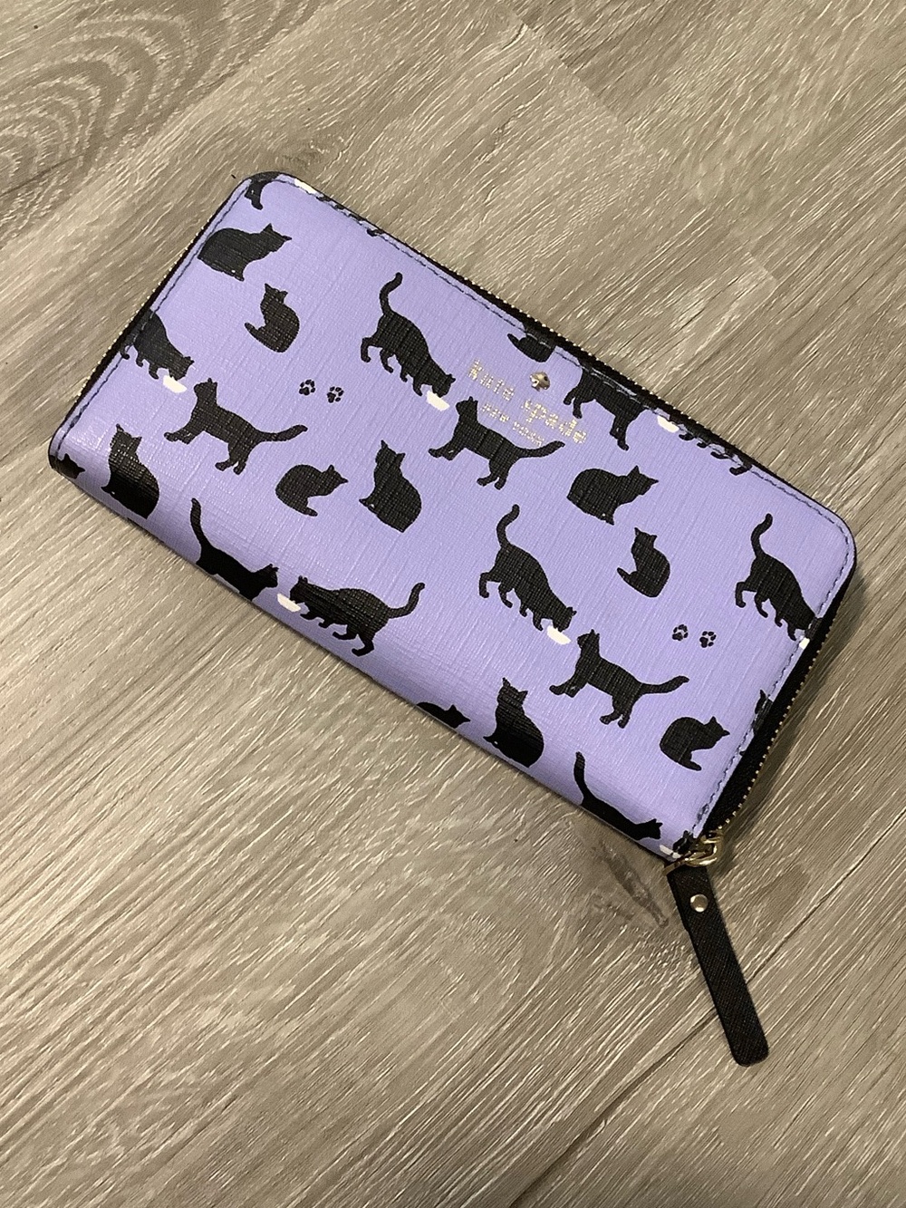 Kate spade cats & cream zip around wallet
